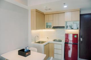 Comfort 1BR with Working Room at Daan Mogot City Apartment By Travelio - 5
