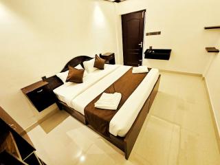 Hotel Shadow Regency - Ernakulam - 3