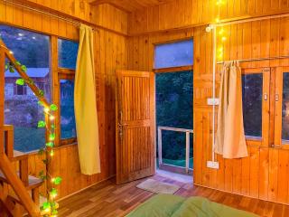 Private Wooden house in Jibhi by Kahani - 2