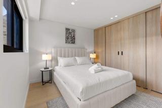 Beautiful Holiday Home w Private Terrace - Sydney - 3