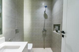 Luxury Seaview Apartment with a Private Balcony - Al Khobar - 9