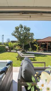 Sea Breeze & Nature villa ,near the sea, luxury jagguzi and spa private garden - Kremasti - 9