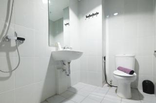 Compact Studio Casa De Parco Apartment By Travelio - Tangerang - 4