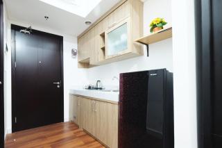 Compact Studio Casa De Parco Apartment By Travelio - Tangerang - 5