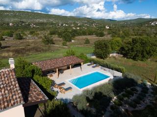 Mediterranean Countryside Retreat - Brštanovo - 3