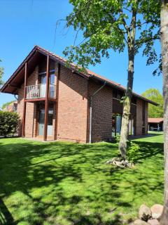 Ferienhaus mit Garten - Uplengen - 0