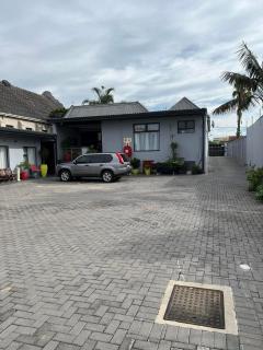 Sesethu Lodge - East London - 5