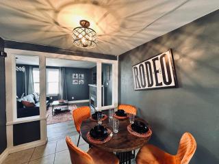 1 Bed1 Bath Condo Wkitchenlr-sleeps Up To 4pp - Russell - 5
