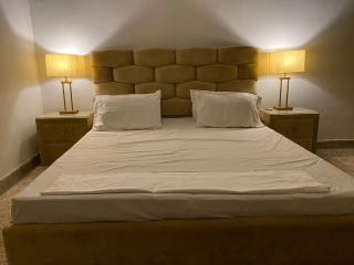 Two minutes walk from jinnah super market,Islamabad - Islamabad - 2