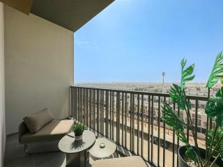 Welhome - Chic Studio with Balcony & City Views in Dubai - 9