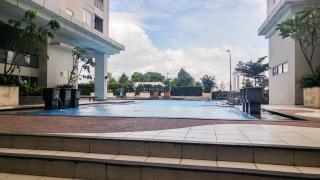 Homey and Comfort Stay 2BR Pakubuwono Terrace Apartment By Travelio - Yakarta - 3