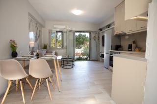 Astra Viollonette- cozy with sea view and shared pool near the beach -BY APOKORONAS VILLAS - Kókkinon Khoríon - 9