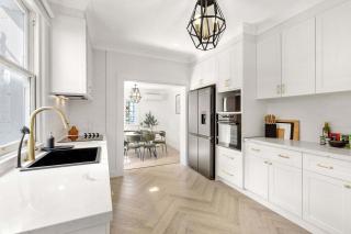 Heritage Townhouse with Private Parking - Sydney - 8