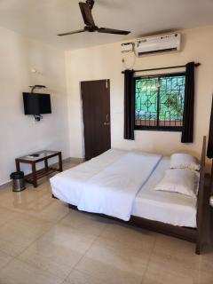 Sai Sharad Guest House - Naozor - 0