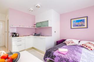 Studio Daisy with a garden - 5