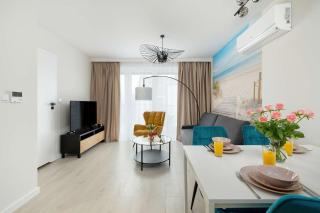 Stylowy Apartament w Niechorzu Blisko Morza z Klimatyzacją i Parkingiem by Noclegi Renters - Niechorze - 5