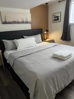 The Place king 2 bedroom Apartment - Ottawa - 8