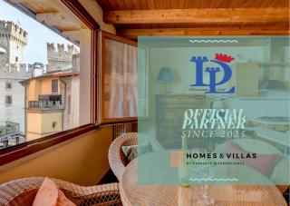 DesenzanoLoft Official Partner MARRIOTT Homes & Villas -Penthouse Never say Never Sirmione Castle View - Sirmione - 7