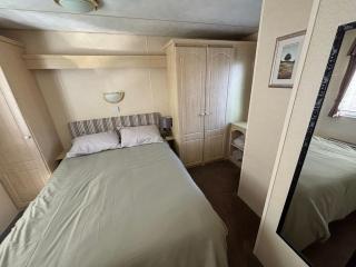 Hadrians Field 120 - Coastfields - WiFi, pet friendly, bed linen - Meadow Lakes Caravan & Lodge Hire - Ingoldmells - 3