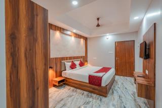 Daan Residency Near Karukapilly Kaloor Palarivattom - Ernakulam - 2