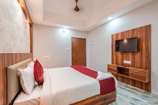 Daan Residency Near Karukapilly Kaloor Palarivattom - Ernakulam - 1