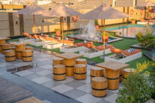 La Zona Continental Hotel - Dubai - 0