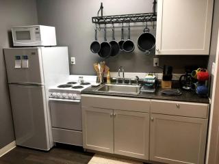 Charming Getaway Rental near the Richland Furnace State Forest in Southern Ohio - - 6