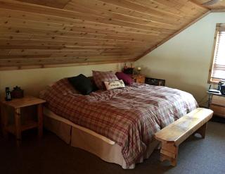 English Lake Escape -Custom Waterfront Log Cabin in Chequamegon National Forest - 2