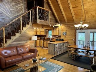 Log Cabin Rental in Mill Spring near Lake Lure, North Carolina - Mill Spring - 1