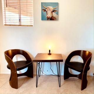 Beautiful Vacation Rental with Hot Tub Perfect for Glamping in Joshua Tree - Joshua Tree - 2