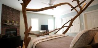 Stately Lodge Rental for a Weekend Getaway near Union Pier, Michigan - Union Pier - 8