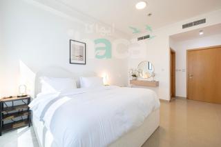 Luxury 1 Br Marina Near Tram Ain Sea View Balcony - 3