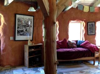 Magical Off-Grid Cottage Rental for Weekend Getaways in Upstate NY - - 9