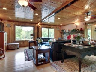 Family-Friendly Getaway with Hot Tub and Games Room in Ripton, Vermont - Middlebury - 4
