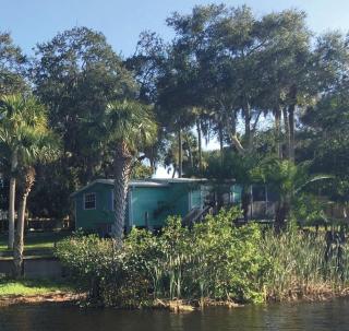 Waterfront Cottage Rental with a Dock on the San Sebastian River, Florida - Sebastian - 7