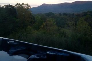Cozy Riverside Cabin with Private Hot Tub in Rileyville, Virginia - Rileyville - 9