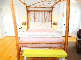 Bright and Airy Suite Ideal for a Romantic Getaway near New Buffalo, Michigan - Union Pier - 7