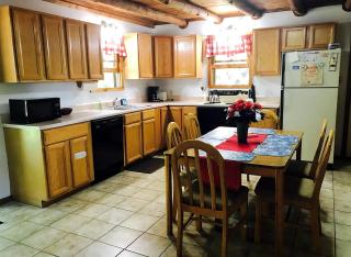 Pet-Friendly Cabin Retreat in the Ozarks of Scenic Newton County, Arkansas - Jasper - 6