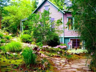 Gorgeous Retreat for a Romantic Getaway in Eureka Springs, Arkansas - Eureka Springs - 2