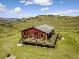 Secluded Cabin Rental for a Peaceful Vacation in Montana - - 8