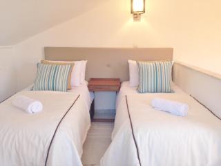 1264: 3 Bed Townhouse in Monte Biarritz Paraiso - Estepona - 4