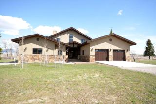 Spacious Cottage Getaway with a Gazebo near Ennis, Montana - Ennis - 0