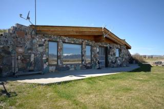 Private Creekside Cabin with Fishing Access near Ennis, Montana - Ennis - 9