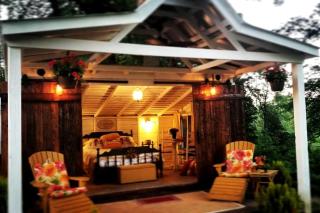 Unique Repurposed Barn near Niles for Glamping in Michigan - Niles - 7