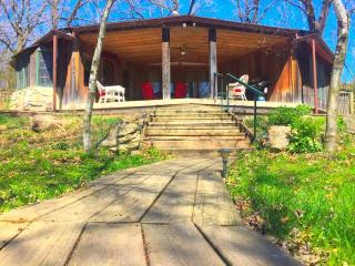 Family-Friendly Getaway near Twin Springs Park and the Upper Iowa River, Iowa - Decorah - 0
