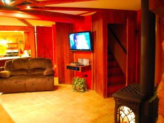 Family-Friendly Getaway near Twin Springs Park and the Upper Iowa River, Iowa - Decorah - 2