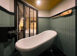 Belivin'98 Sense of Pier Sathon Residence - Bangkok - 9