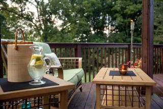 Unique Ohio Cottage for a Weekend Getaway in the Midwest - - 8