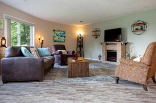 Unique Ohio Cottage for a Weekend Getaway in the Midwest - - 7