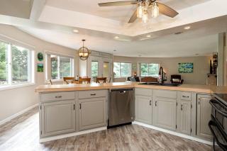 Unique Ohio Cottage for a Weekend Getaway in the Midwest - - 6
